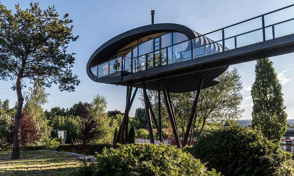 Waldfabrik Firmengebäude - unser Stelzenhaus